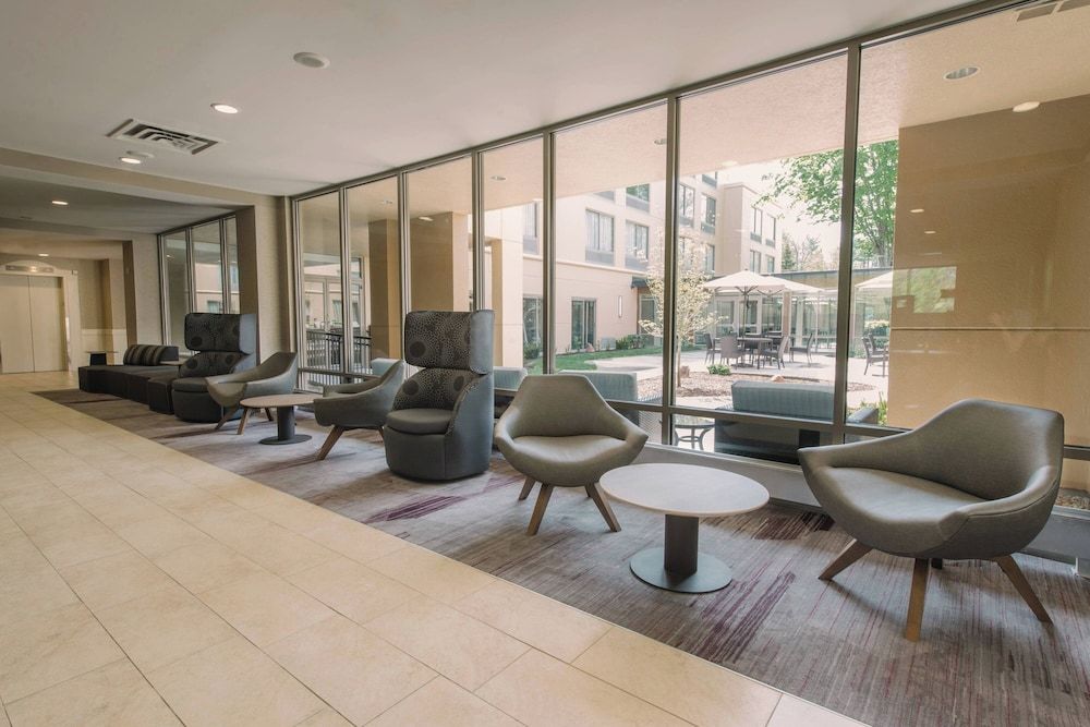 Courtyard by Marriott Nashua 2