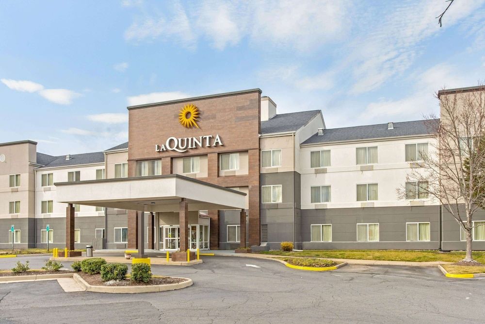La Quinta Inn & Suites by Wyndham Manassas Battlefield 2 estrelas em Manassas