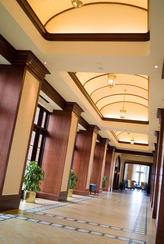 Renaissance Portsmouth-Norfolk Waterfront Hotel 2