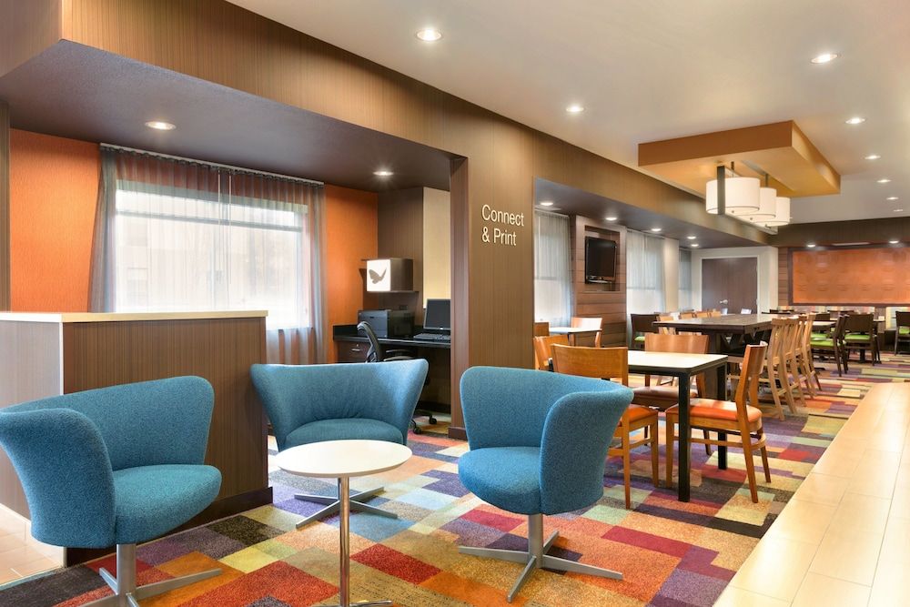Fairfield Inn & Suites Youngstown Boardman/Poland 2