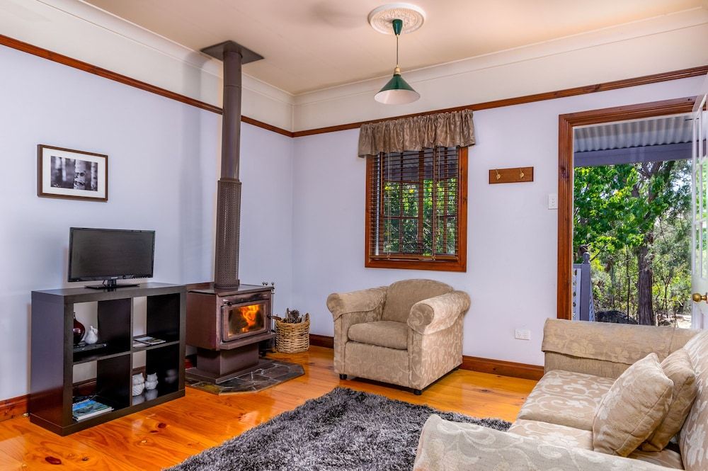 Cypress Ridge Cottages 3