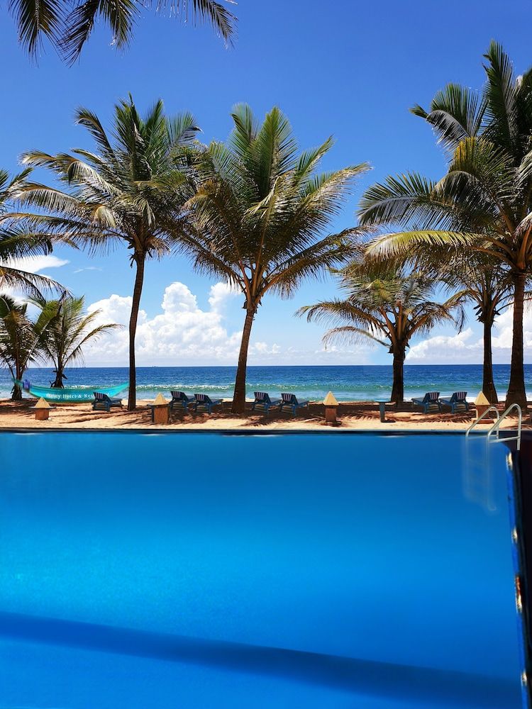 Oasey Beach Hotel -1 estrellas en Bentota