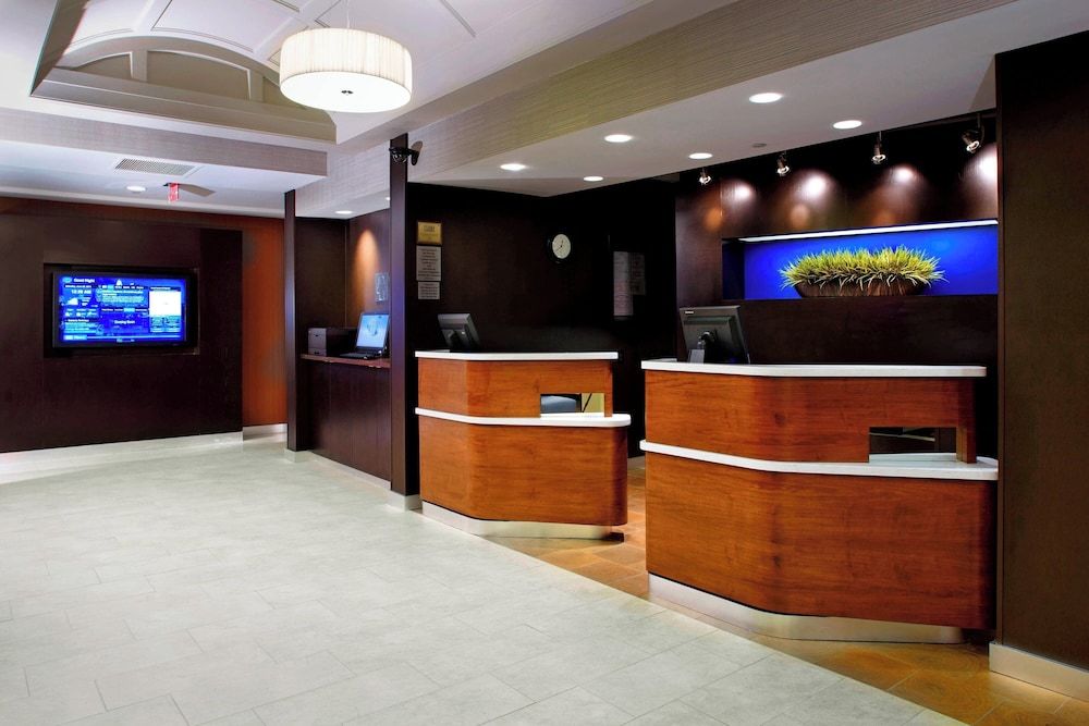 Courtyard by Marriott Newark Granville 2