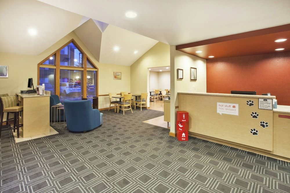 TownePlace Suites Detroit Sterling Heights 2