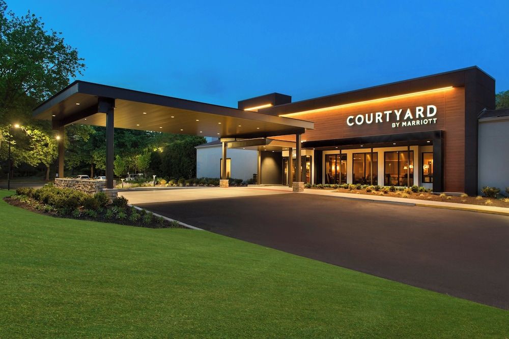 Courtyard by Marriott Lincroft Red Bank 3 estrelas em Red Bank