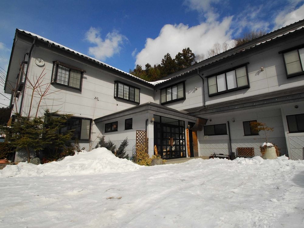 Mizubasho no Yado Higashi 2 estrelas em Katashina