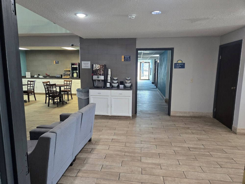 Days Inn by Wyndham Portage/Cascade Mountain area 3