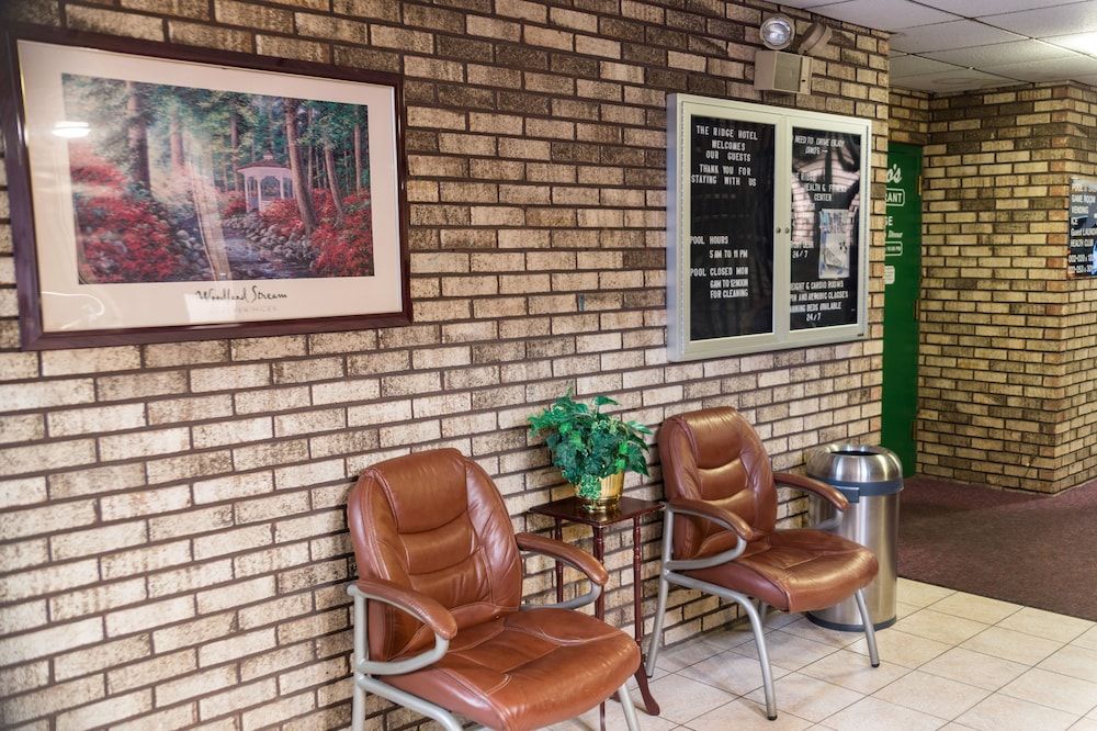 The Ridge Hotel Portage 3