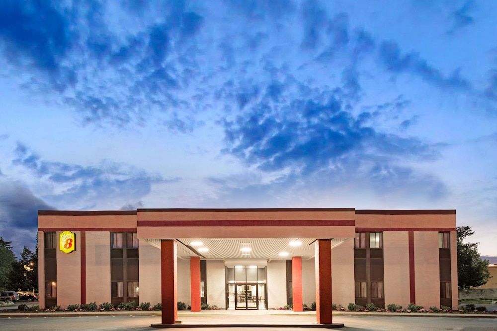 Super 8 by Wyndham Brockton 2 estrelas em Brockton