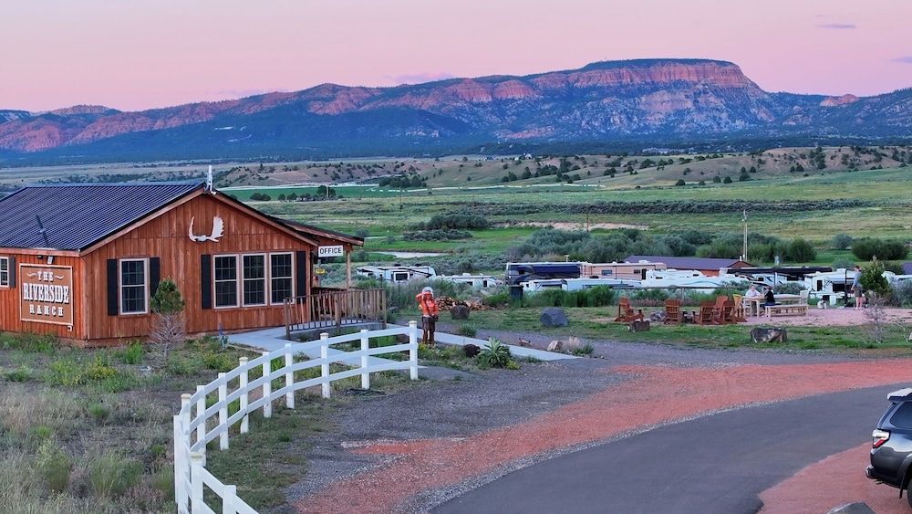 The Riverside Ranch RV Park, Motel & Campground 3 étoiles à Hatch