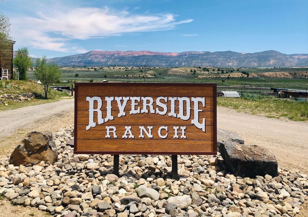 The Riverside Ranch RV Park, Motel & Campground 2
