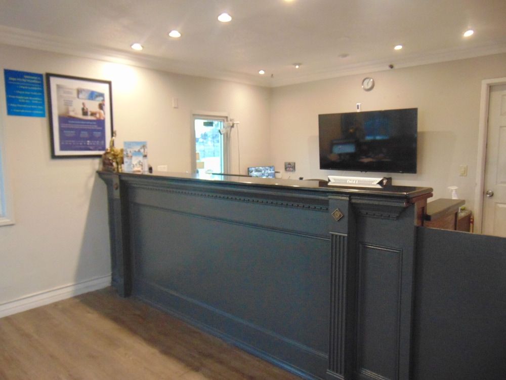 Days Inn by Wyndham Victorville 2