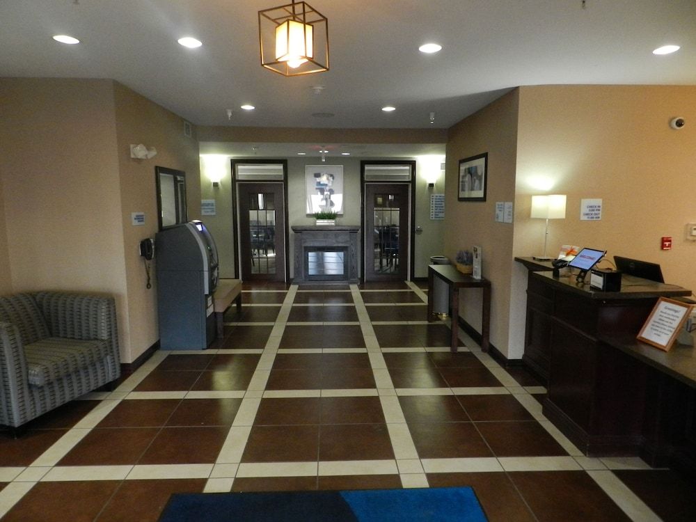 Pike Inn Le Roy - Bloomington Southeast Area 3