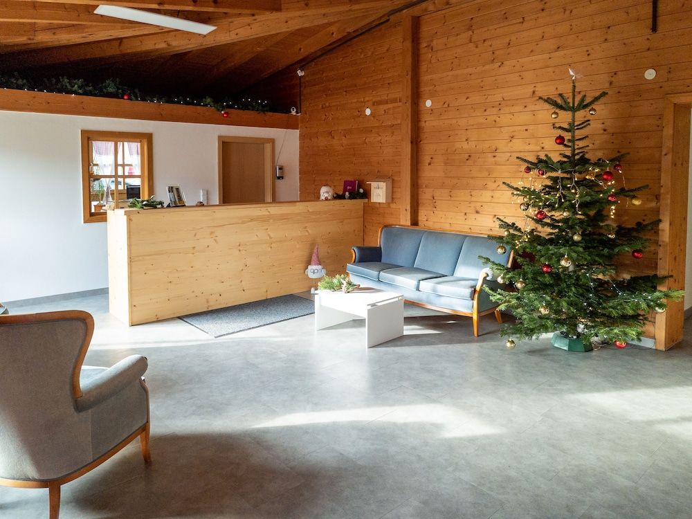 Hotel Ferien vom Ich -1 estrelas em Neukirchen