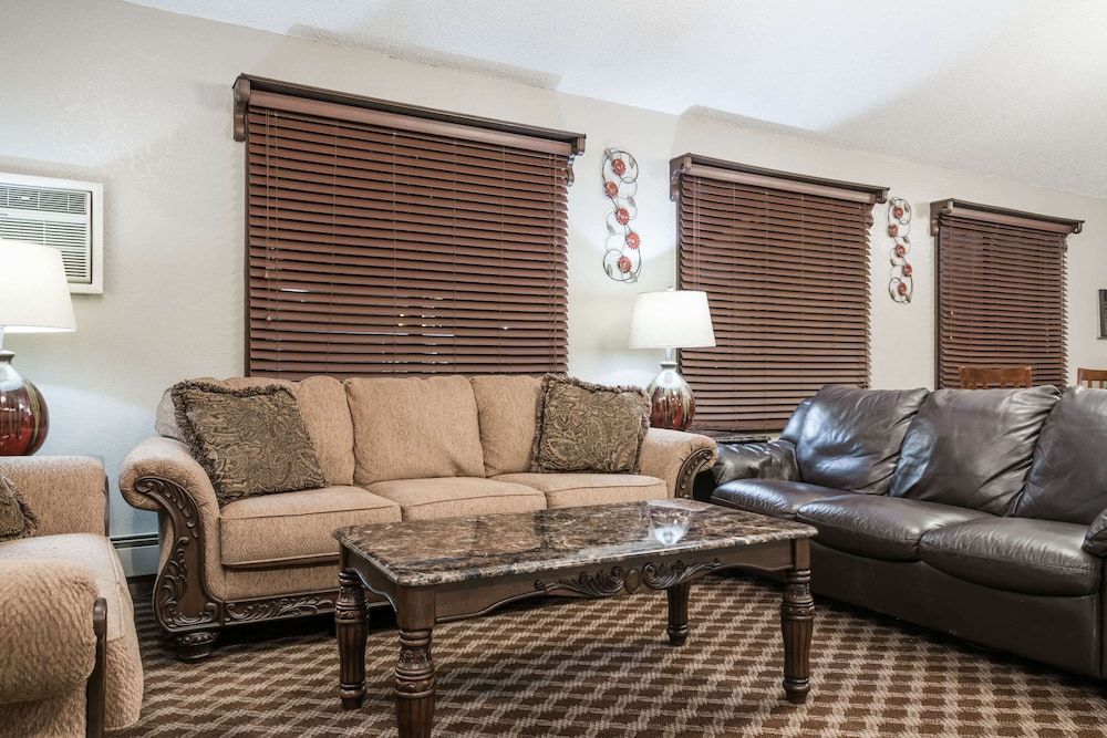 Knights Inn Litchfield 2