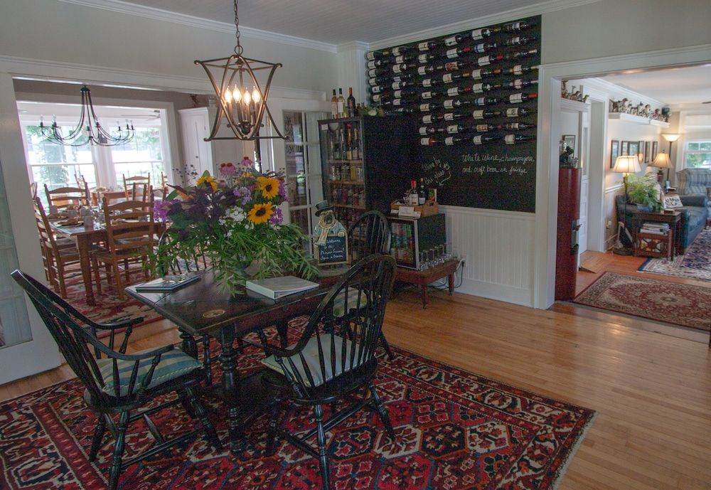 Phineas Swann Inn & Spa 2