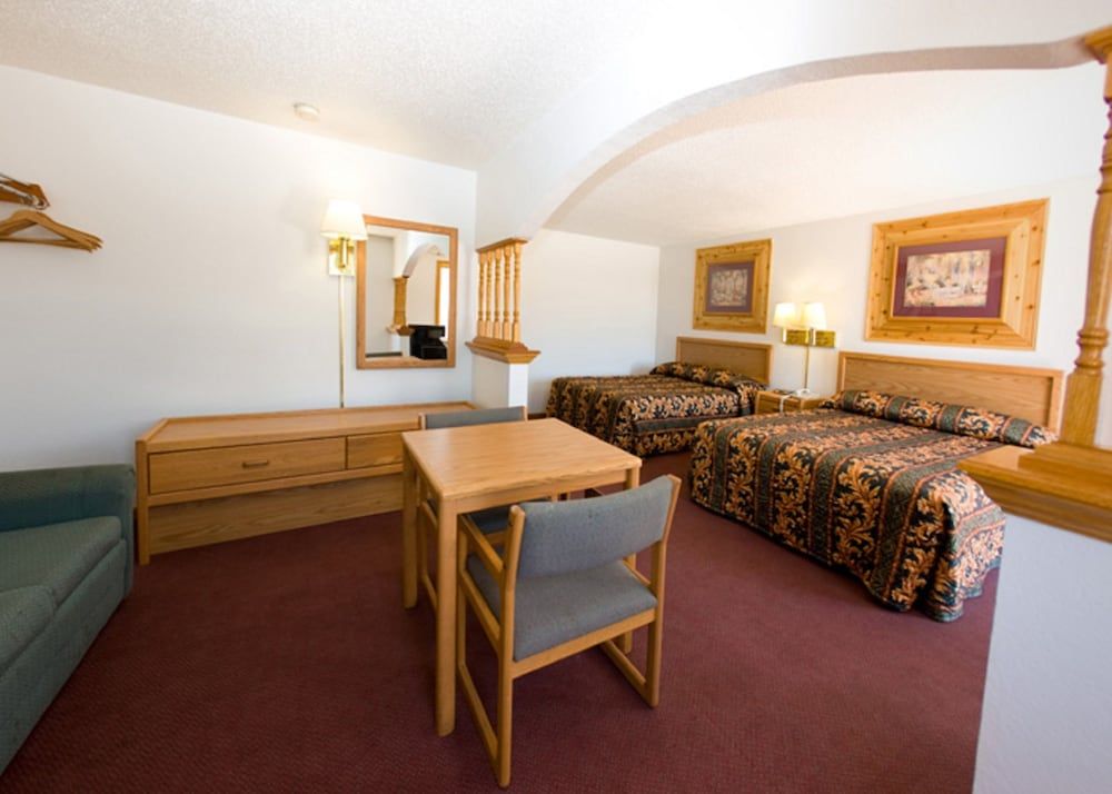 North Country Inn & Suites 3