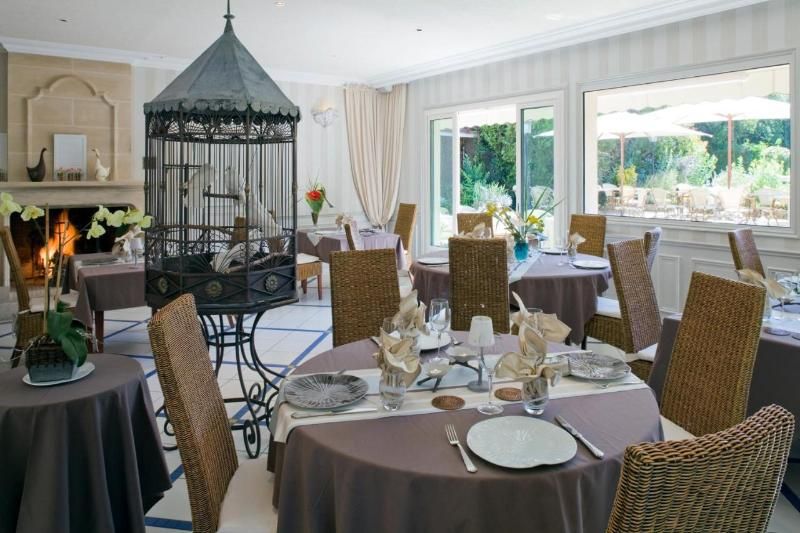 LOGIS Auberge du Centre 3 estrellas en Chitenay