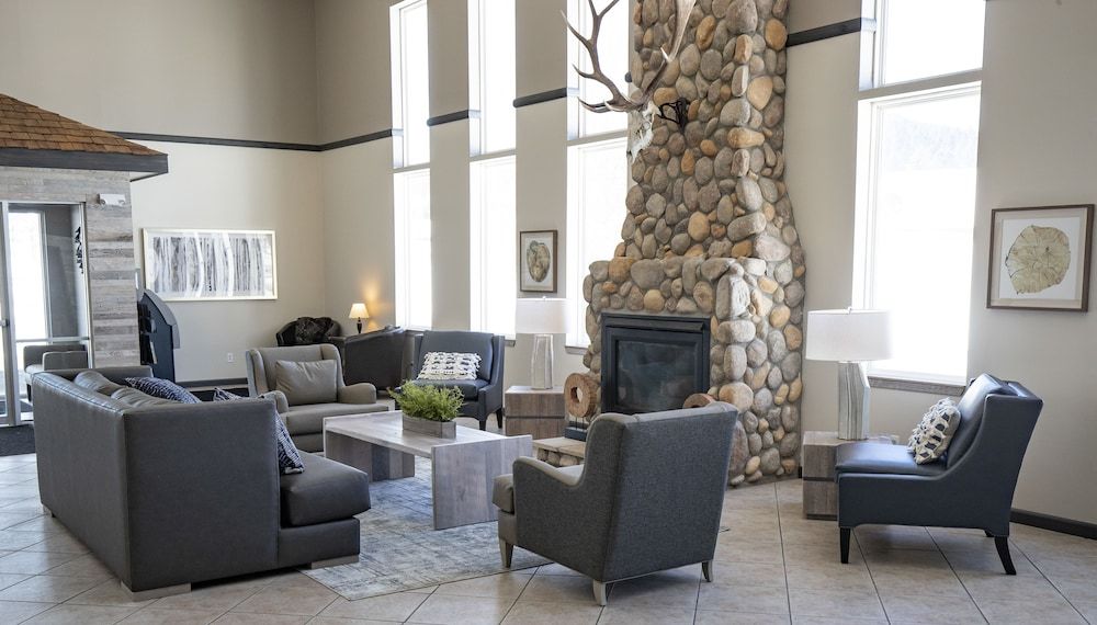 Whitewater Inn Big Sky 3