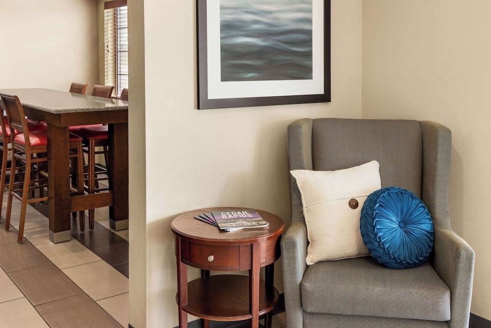 Baymont by Wyndham Cedar Rapids 2