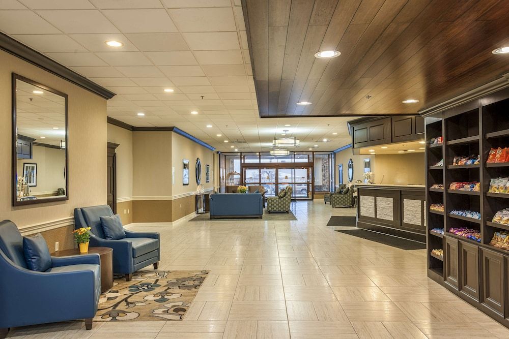 Best Western Plus Strongsville Cleveland 2
