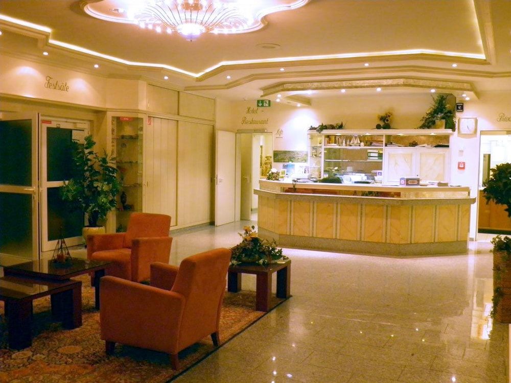 Hotel GÔøΩrres 2
