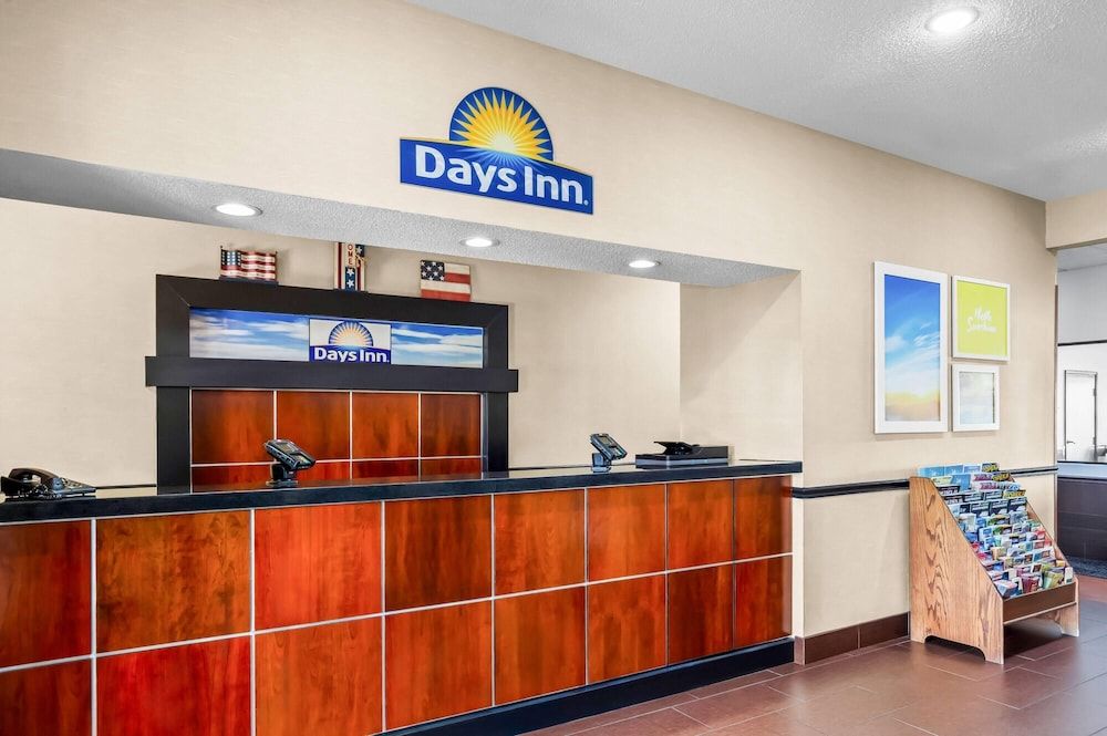 Days Inn by Wyndham Collinsville/St. Louis 2