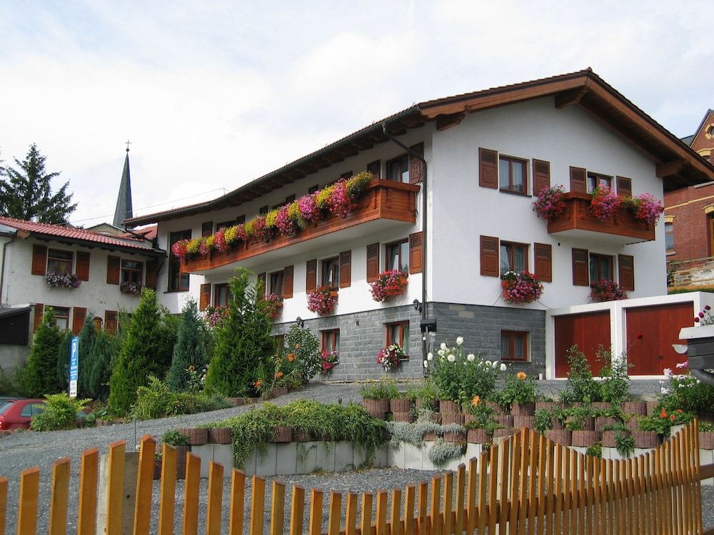 Landhotel Gasthof Zwota -1 estrelas em Klingenthal