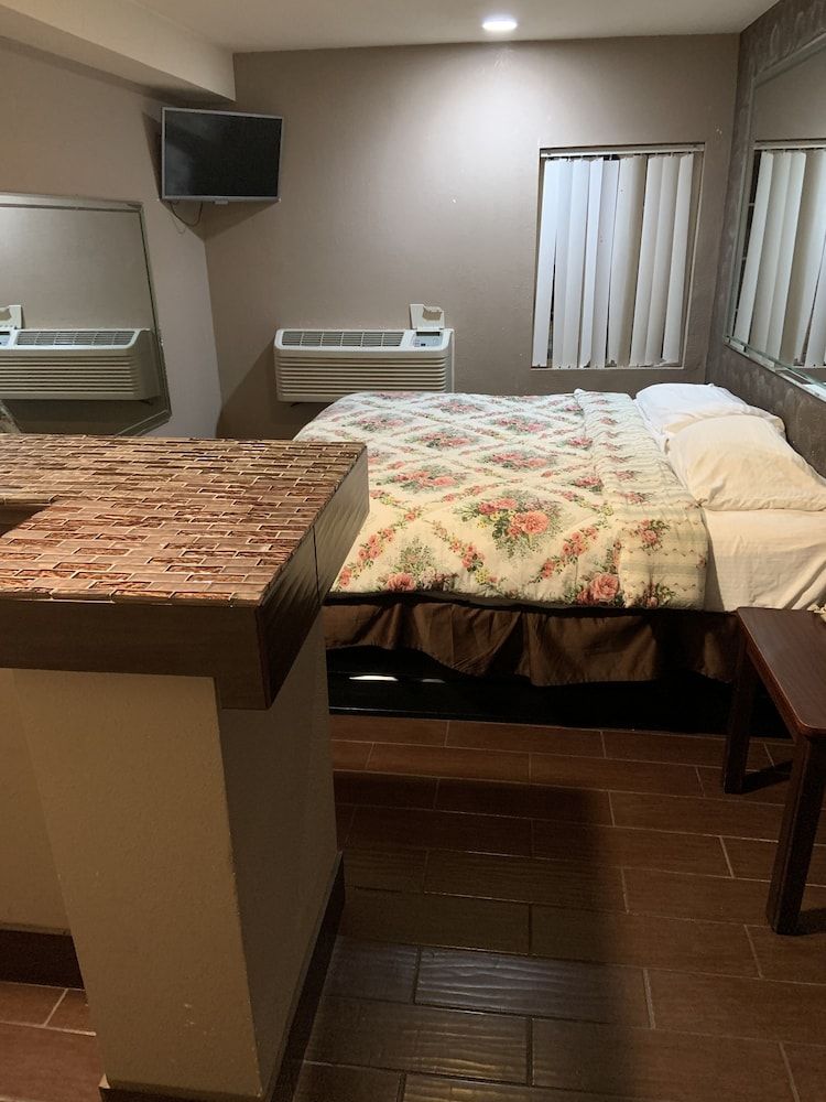 Royal Relax Inn 2 étoiles à Fairmont City