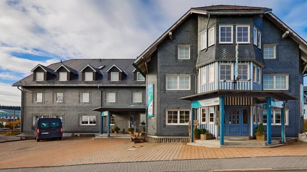 Hotel Auerhahn am Rennsteig -1 estrelas em Masserberg