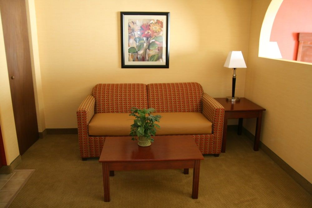 Holiday Inn Express Wilmington 3