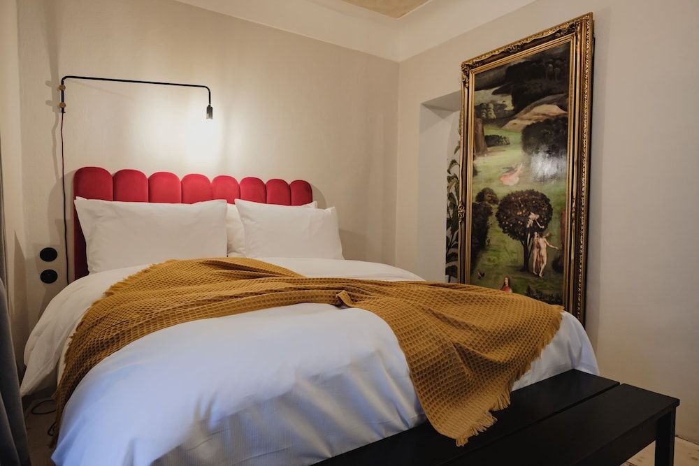 Monastery Garden Bistro & Rooms 3