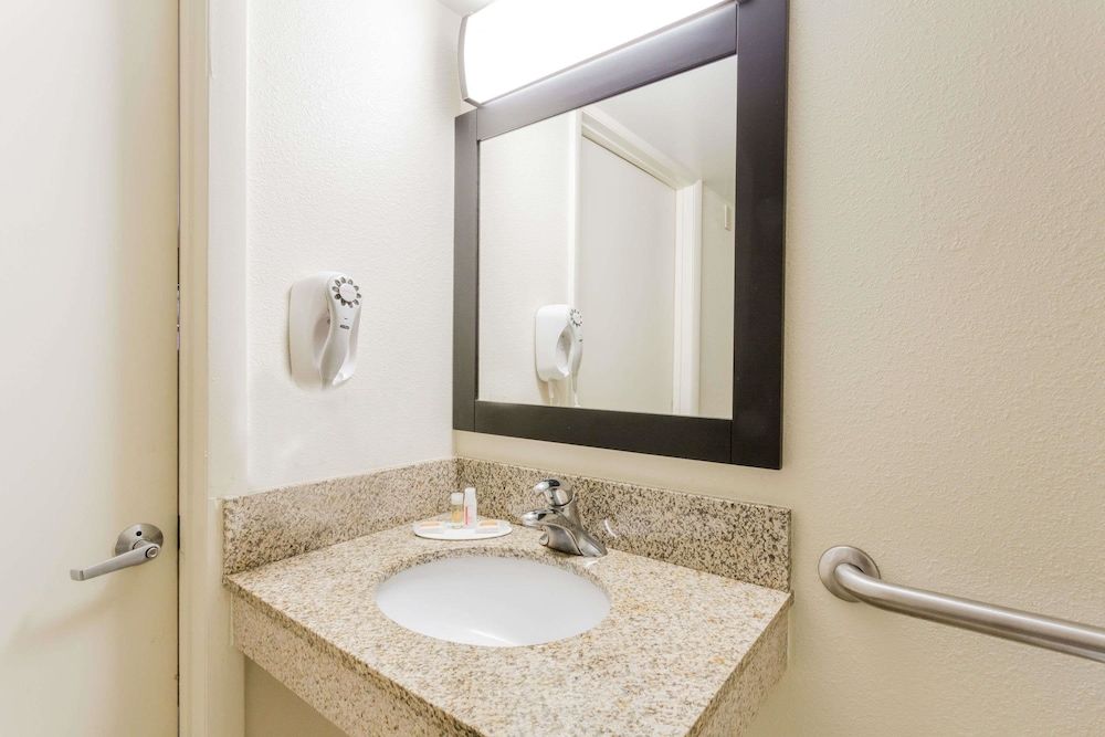 Days Inn by Wyndham Camp Springs/Andrews AFB DC Area 3