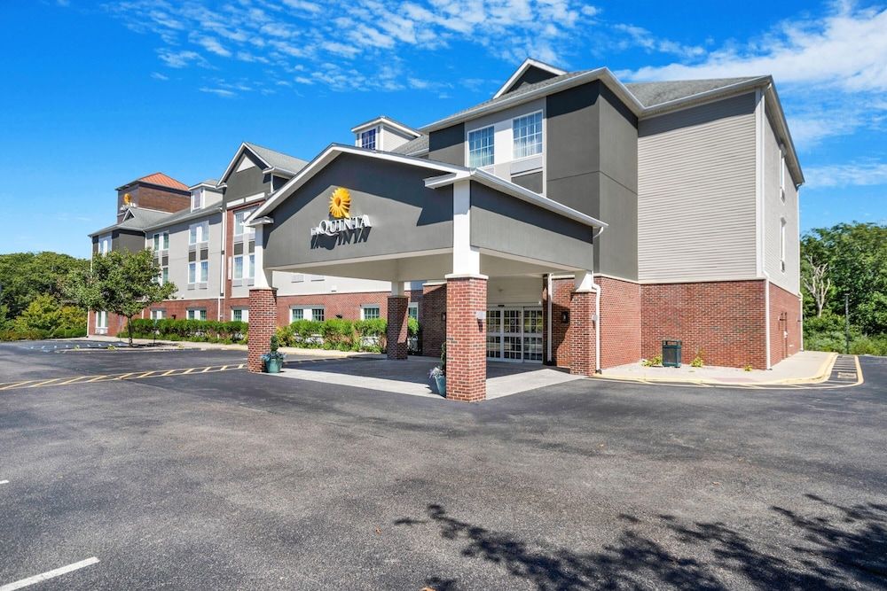 La Quinta Inn & Suites by Wyndham Stonington-Mystic Area 3 estrelas em Pawcatuck