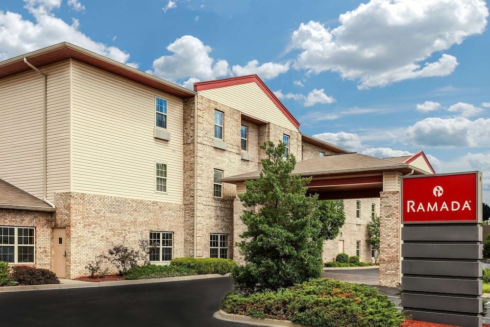Ramada by Wyndham Sellersburg/Louisville North 3 estrelas em Sellersburg