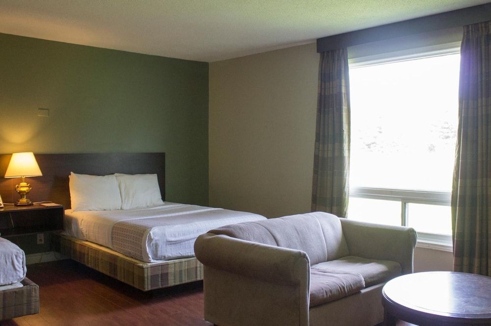 Leelas Villa Inn Flesherton 3