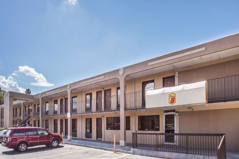 Super 8 by Wyndham Camp Springs/Andrews AFB DC Area 2 estrelas em Camp Springs