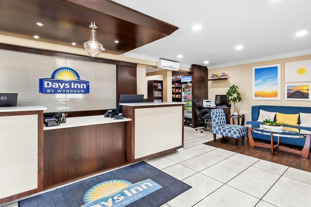 Days Inn by Wyndham Goose Creek 2