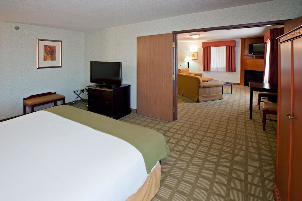 Holiday Inn Express Corydon 3