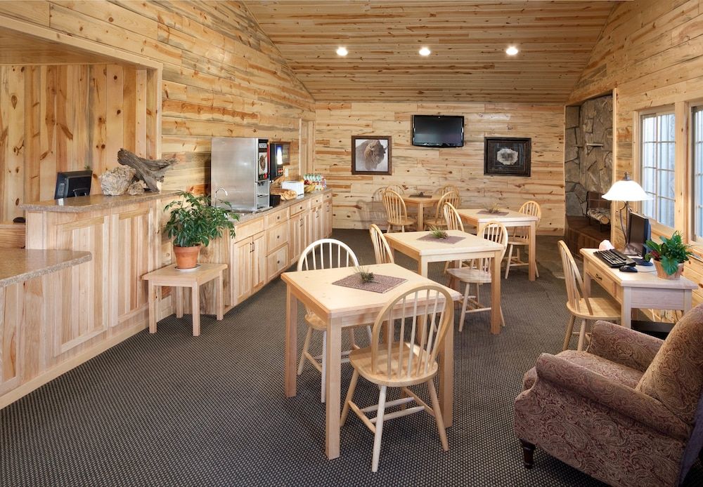 Rock Crest Lodge And Cabins 3