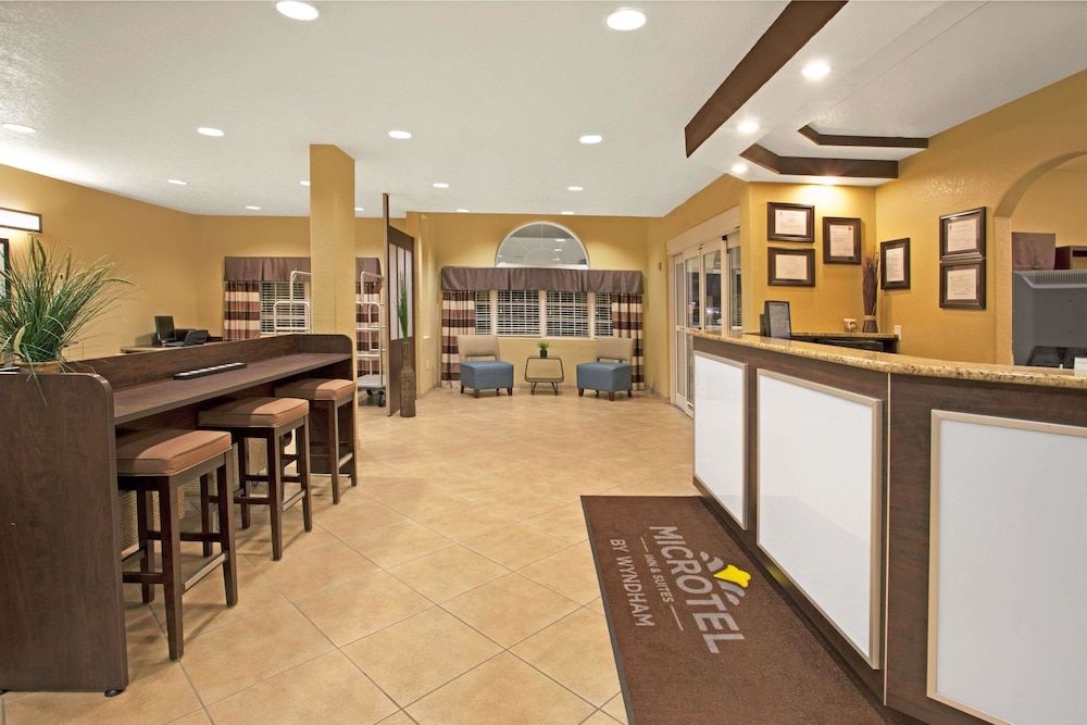 Microtel Inn & Suites by Wyndham Cartersville 3