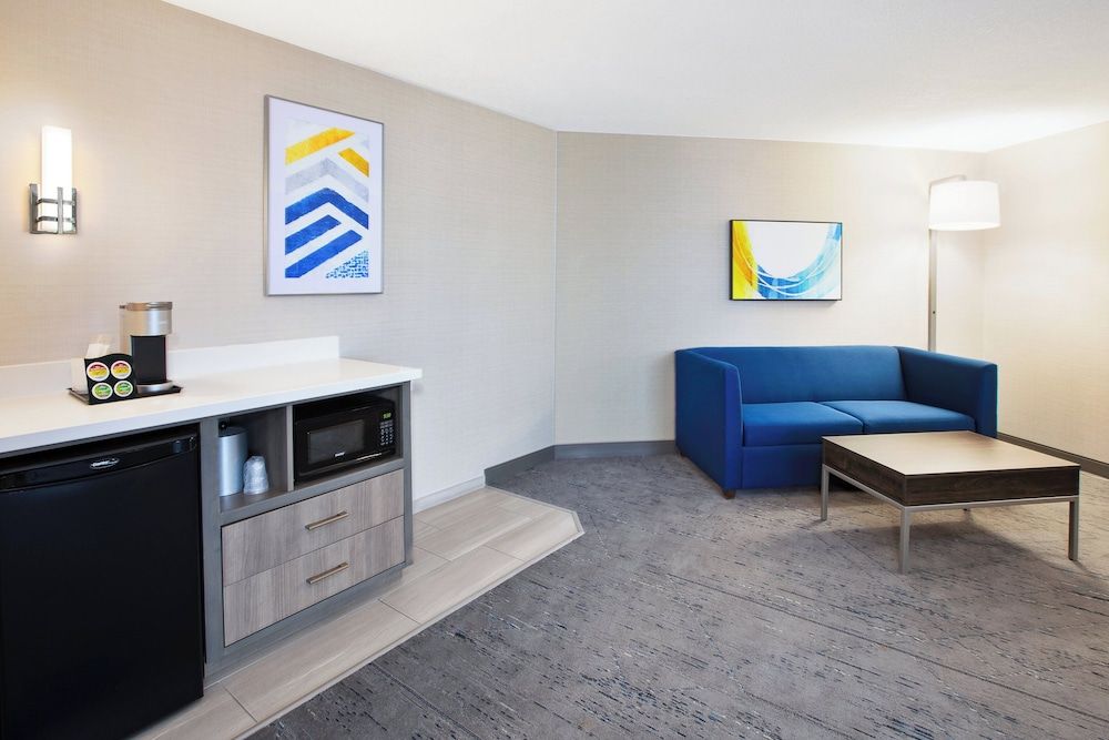 Holiday Inn Express Casper-I-25 2