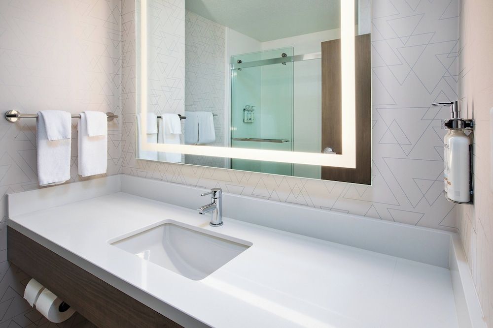 Holiday Inn Express Casper-I-25 3