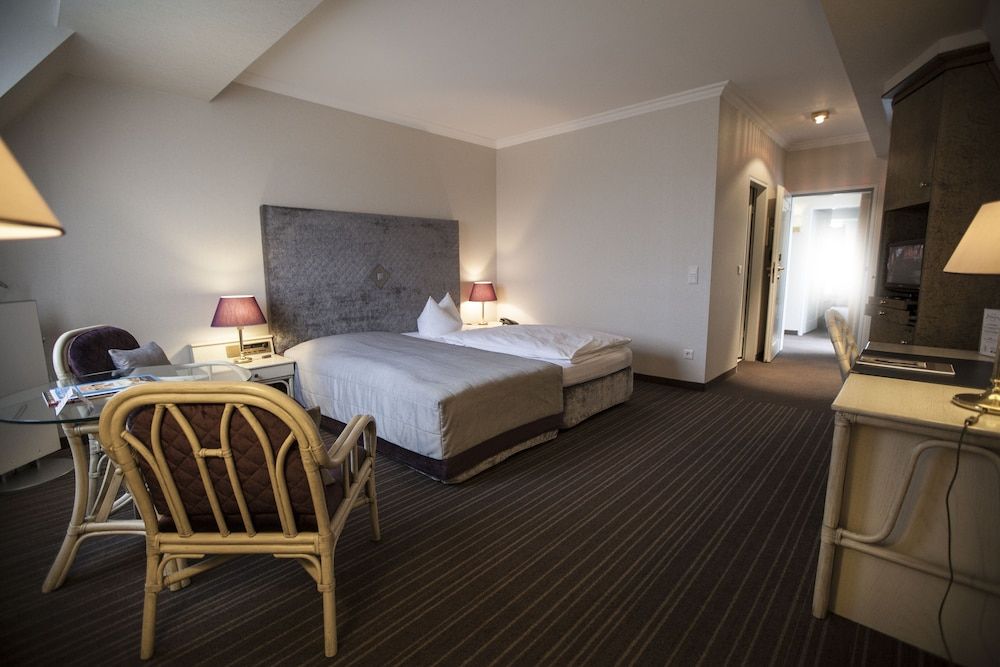 Hotel Schloss Friedestrom 4 estrelas em Dormagen