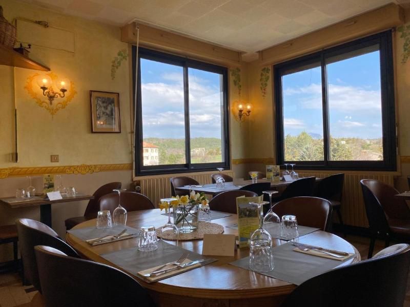 Logis Grand Hotel Bain 2 estrellas en Comps-sur-Artuby