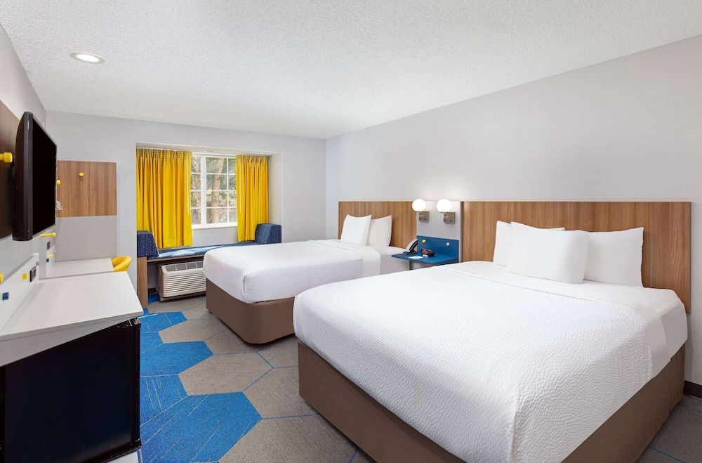 Microtel Inn and Suites by Wyndham Columbus North 2 estrellas en Columbus