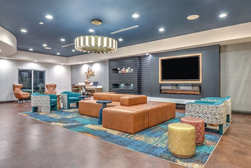 La Quinta Inn & Suites by Wyndham Woodway - Waco South 3