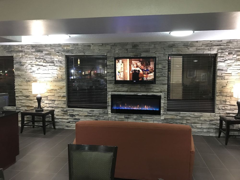 Holiday Inn Express London - I-70 2