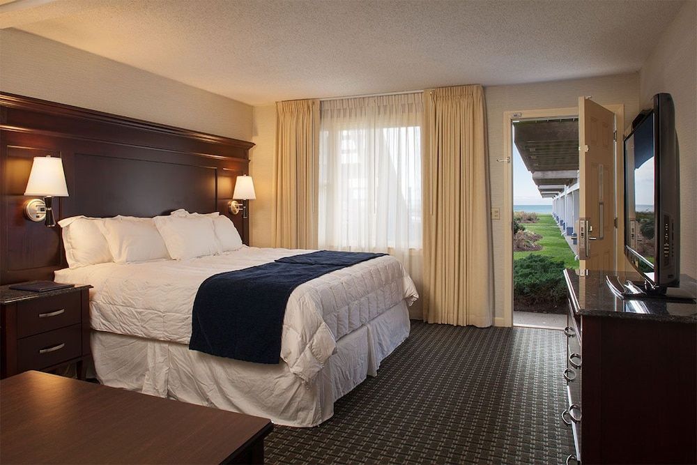 Ocean Mist Beach Hotel & Suites 3