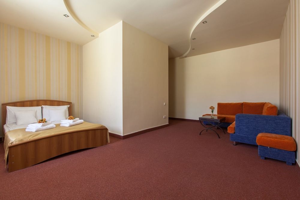 Best Western Bohemian Resort 2